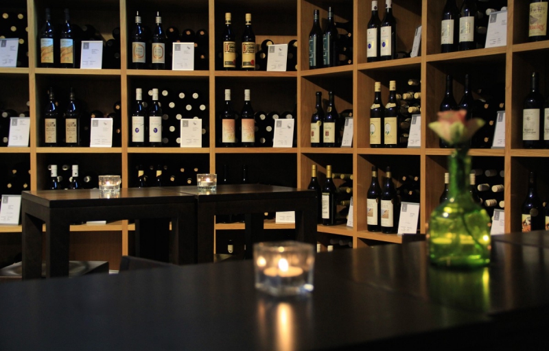 magasin-BEAULIEU SUR MER-min_wine_vinorama_wine_bottle_cellar_red_wine_wines_storage_wine_rack-1077047